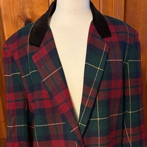 Vintage Dumas Tartan Blazer in Red and Green With Velvet Collar